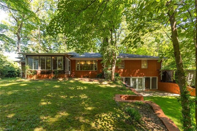 1011 Huntingdon Road, Winston-salem, NC 27104