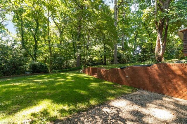 1011 Huntingdon Road, Winston-salem, NC 27104