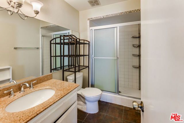 11940 Weddington Street 17, Valley Village, CA 91607