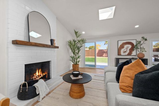 2631 Raymell Dr, San Diego, CA 92123