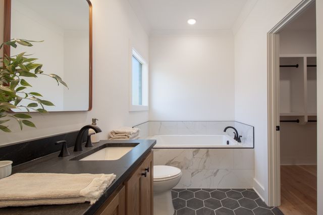 835 Lexington Cir, Manchester, TN 37355