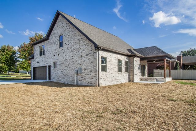 835 Lexington Cir, Manchester, TN 37355