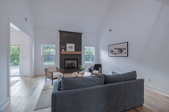 835 Lexington Cir, Manchester, TN 37355