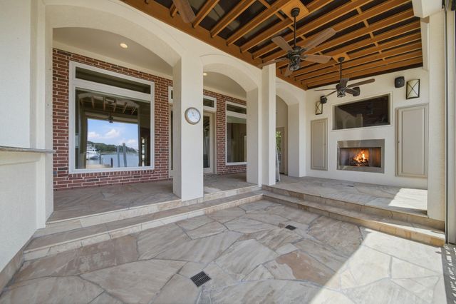 1403 Oceanside Lane, League City, TX 77573