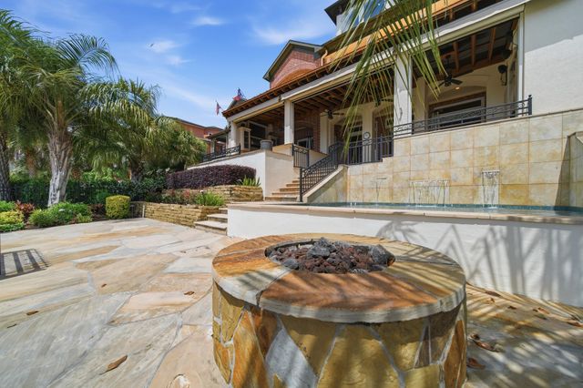 1403 Oceanside Lane, League City, TX 77573