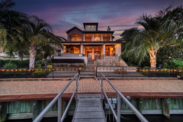 1403 Oceanside Lane, League City, TX 77573