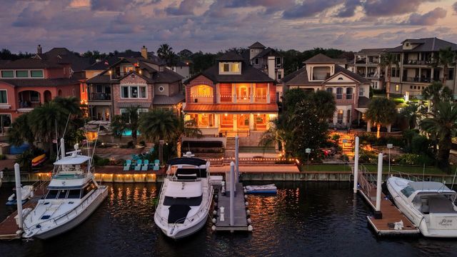 1403 Oceanside Lane, League City, TX 77573