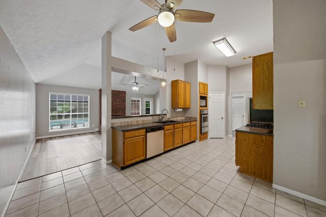 2004 Landing Boulevard, League City, TX 77573