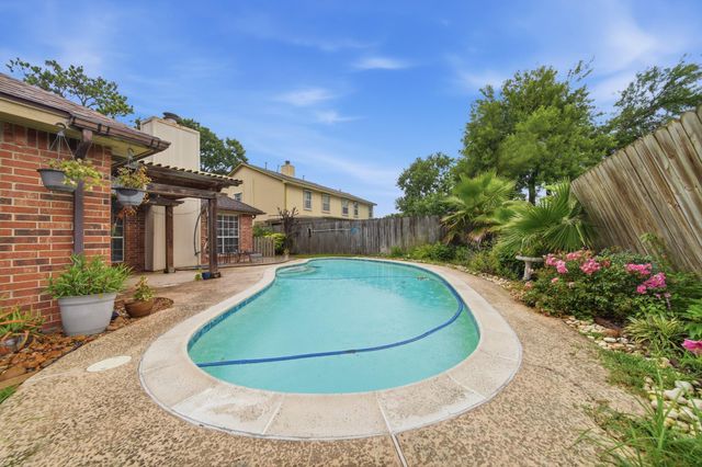 2004 Landing Boulevard, League City, TX 77573