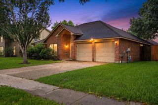 2004 Landing Boulevard, League City, TX 77573