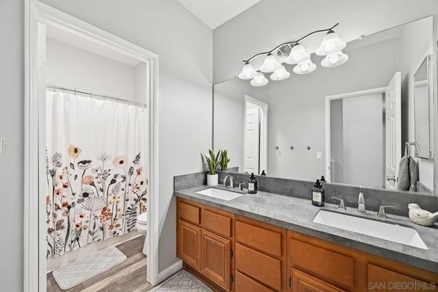 4484 Brisbane Way 5, Oceanside, CA 92058