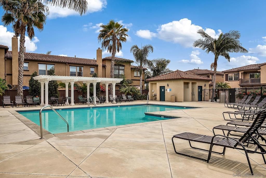 Image 20 of property listing at 4484 Brisbane Way 5, Oceanside, CA 92058