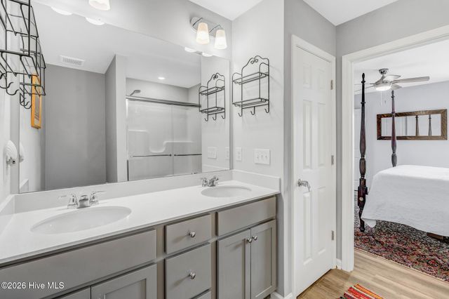 4901 Abbington Oaks Way SE, Southport, NC 28461