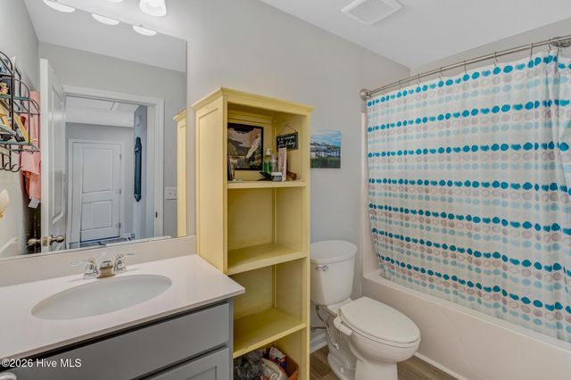 4901 Abbington Oaks Way SE, Southport, NC 28461