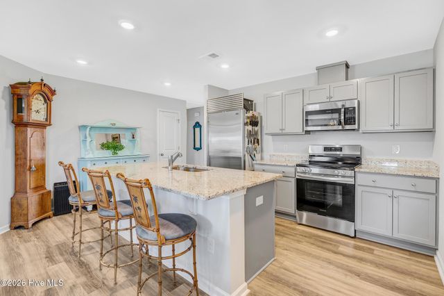 4901 Abbington Oaks Way SE, Southport, NC 28461
