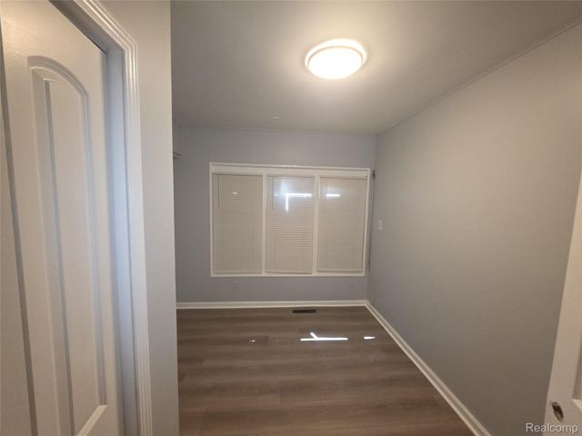 9141 Bedford Street, Detroit, MI 48224