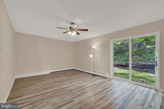 620 HAMMOND RD, York, PA 17406