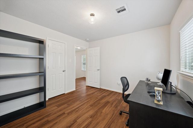 1511 Claremont Garden Circle, Houston, TX 77047