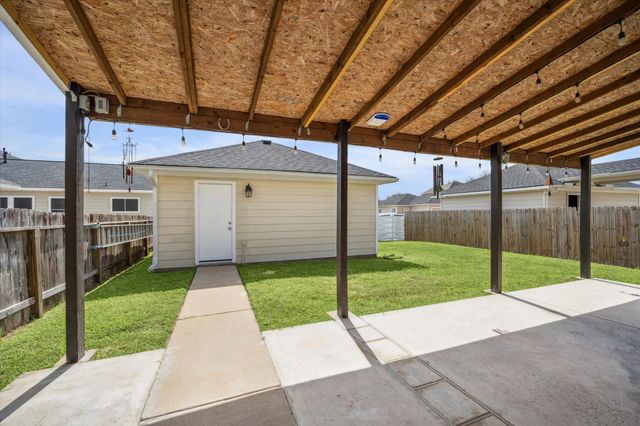 1511 Claremont Garden Circle, Houston, TX 77047