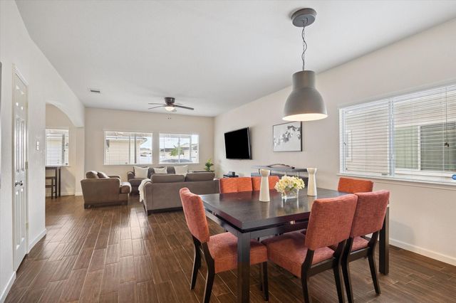 1511 Claremont Garden Circle, Houston, TX 77047