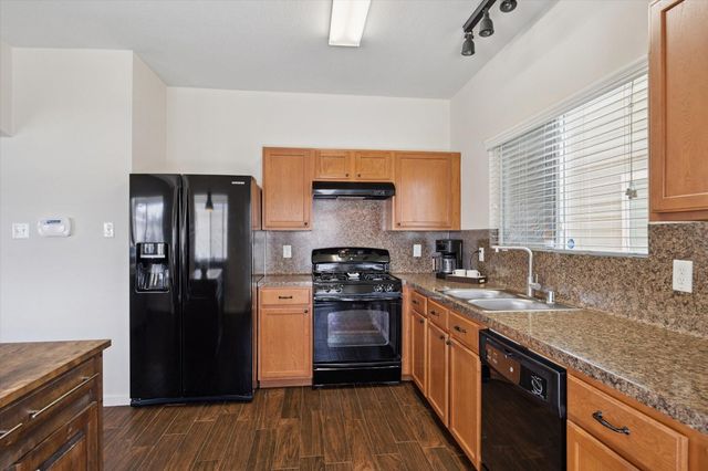 1511 Claremont Garden Circle, Houston, TX 77047