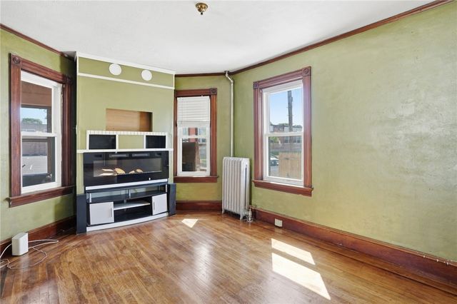 28 Orlo Avenue, East Providence, RI 02914