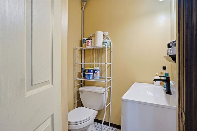 28 Orlo Avenue, East Providence, RI 02914