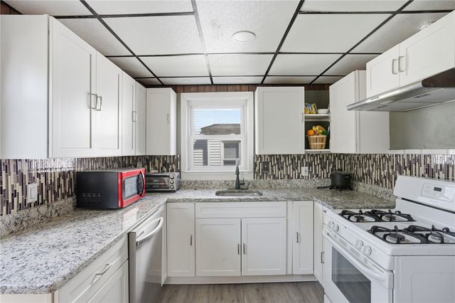 28 Orlo Avenue, East Providence, RI 02914