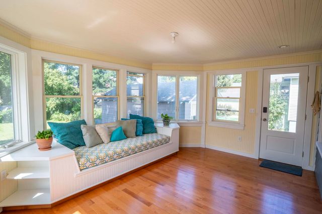 29 Perrotta Place, Burlington, VT 05401