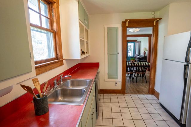 29 Perrotta Place, Burlington, VT 05401