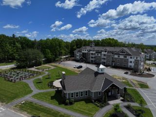 4 Longview Drive # 302, Atkinson, NH 03811