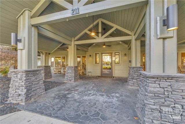 211 North Avenue 1227, Athens, GA 30601