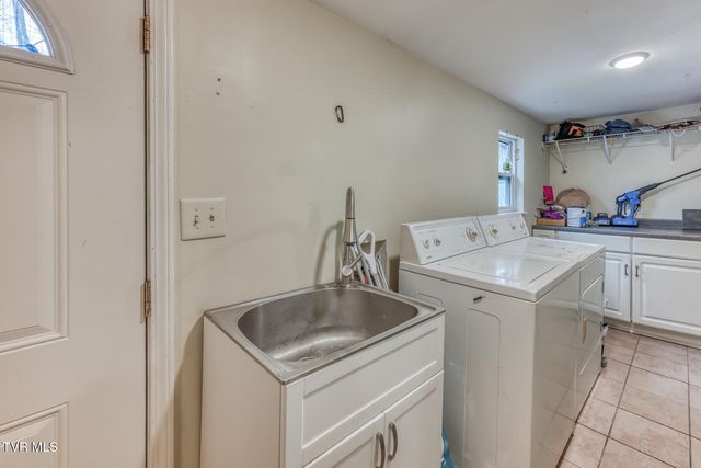 380 Bristol Caverns Highway, Bristol, TN 37620