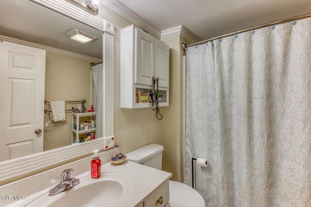 380 Bristol Caverns Highway, Bristol, TN 37620