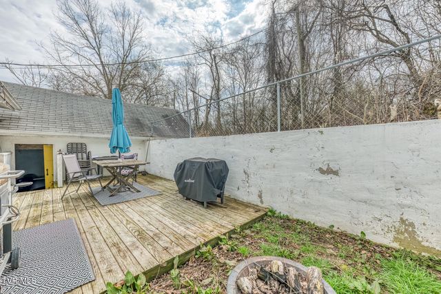 380 Bristol Caverns Highway, Bristol, TN 37620