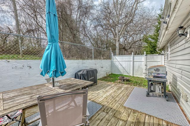 380 Bristol Caverns Highway, Bristol, TN 37620