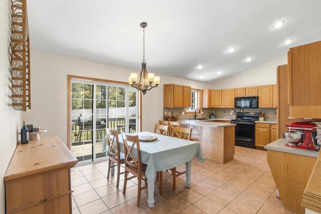 N7579 Pine Ridge Circle, Portage, WI 53901