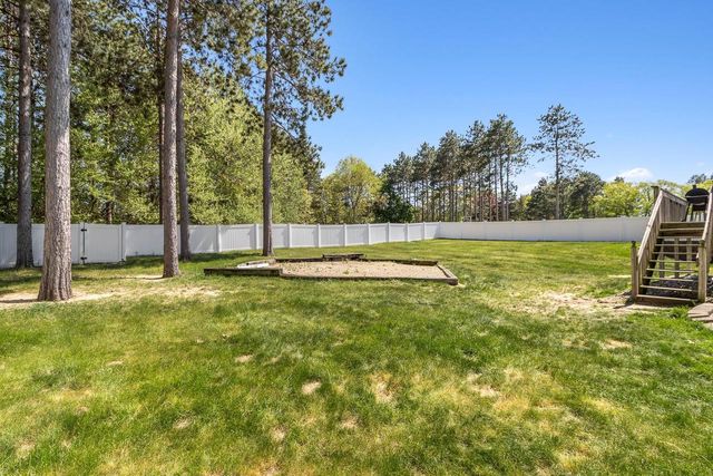 N7579 Pine Ridge Circle, Portage, WI 53901