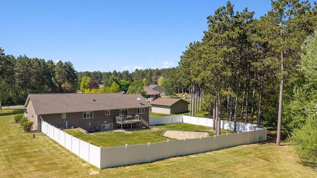 N7579 Pine Ridge Circle, Portage, WI 53901