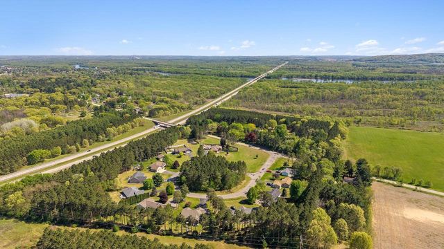 N7579 Pine Ridge Circle, Portage, WI 53901