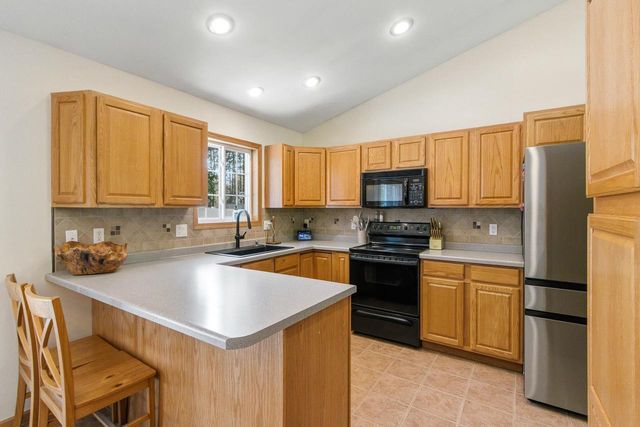 N7579 Pine Ridge Circle, Portage, WI 53901