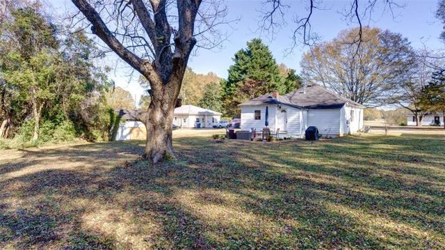 1328 S Madison S Avenue, Monroe, GA 30655