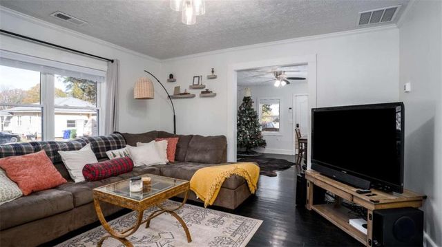 1328 S Madison S Avenue, Monroe, GA 30655