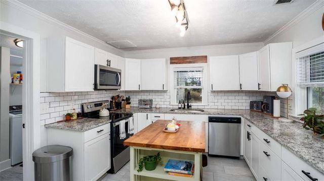 1328 S Madison S Avenue, Monroe, GA 30655