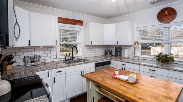 1328 S Madison S Avenue, Monroe, GA 30655