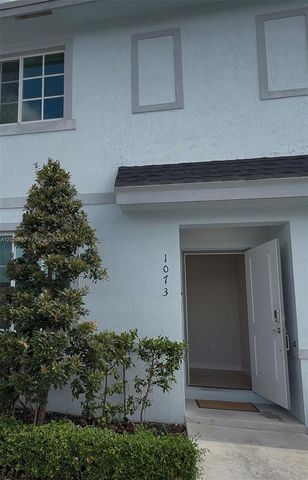 1073 NW 5th St 1073, Florida City, FL 33034
