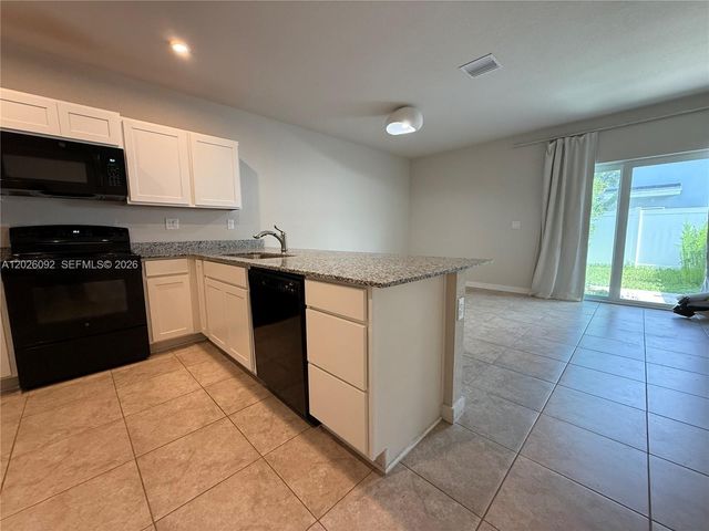 1073 NW 5th St 1073, Florida City, FL 33034