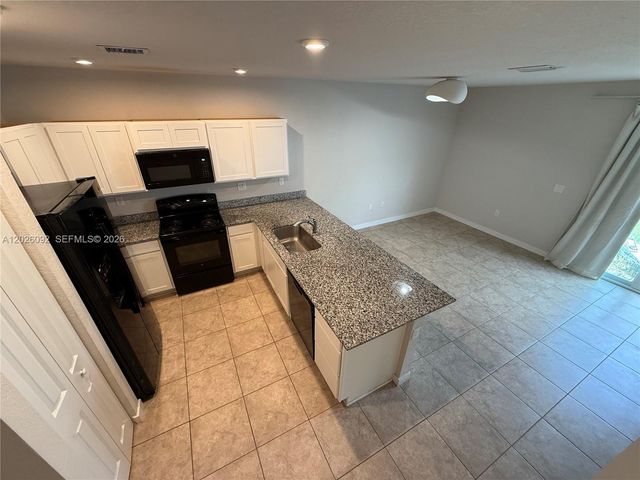 1073 NW 5th St 1073, Florida City, FL 33034