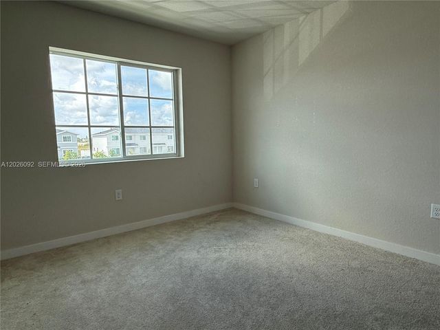 1073 NW 5th St 1073, Florida City, FL 33034