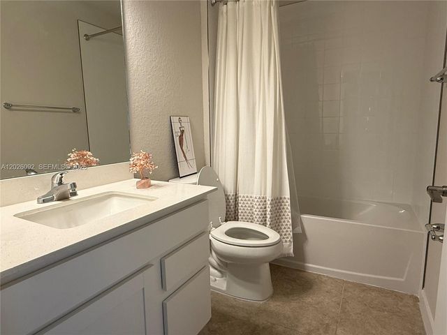 1073 NW 5th St 1073, Florida City, FL 33034